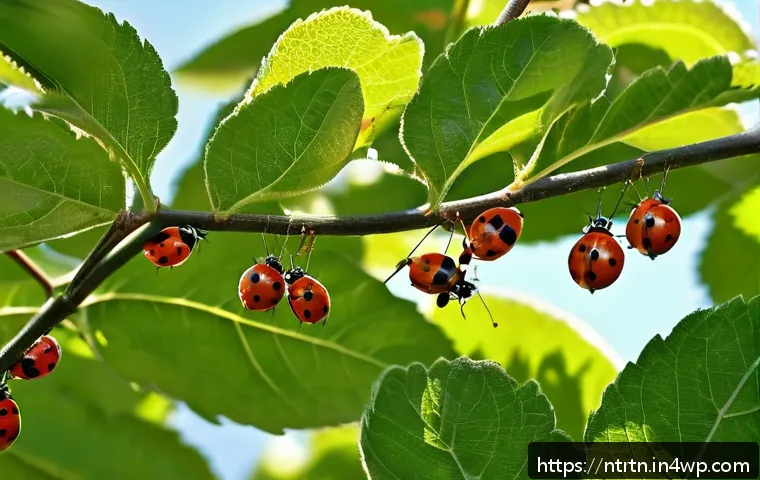 농업에서의 생물학적 방제 기술 - A detailed close-up scene of a lush orchard where natural predators like ladybugs and parasitic wasp...